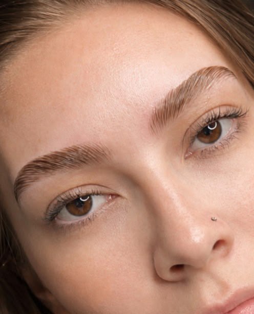 Sobrancelhas finalizadas com Brow Design